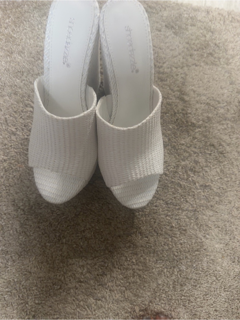 Shoe Dazzle White Open-Toe Slide Mules